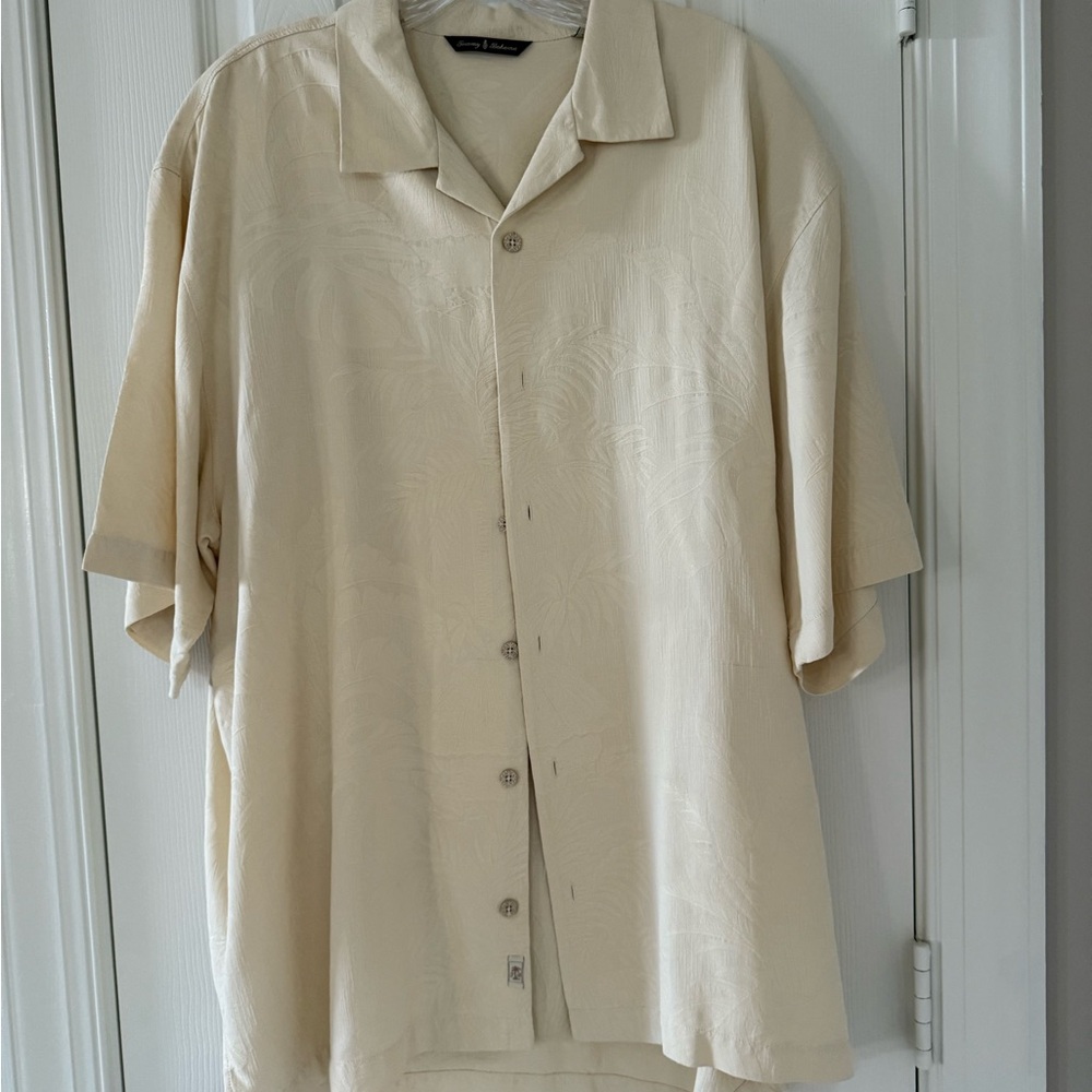 Tommy Bahama Cream Casual Button Down Silk Shirt